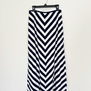 LOFT Chevron Navy White Maxi Skirt Medium Geo Striped Coastal Beach Resortwear